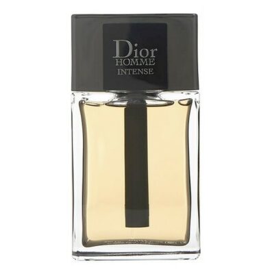 Dior Homme Intense Eau de Parfume er en sofistikeret, maskulin og sensuel duft, der kombinerer bløde irisnoter med varme træ- og ambertoner. Denne parfume er skabt til mænd, der ønsker en dyb, elegant og forførende signaturduft, perfekt til aftener og særlige anledninger.