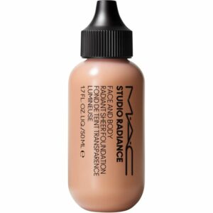 MAC Studio Radiance Face And Body Radiant Sheer Foundation 50 ml - W2