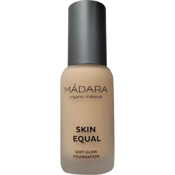 MADARA SKIN EQUAL Foundation SPF 15 - 30 ml - 40 Sand