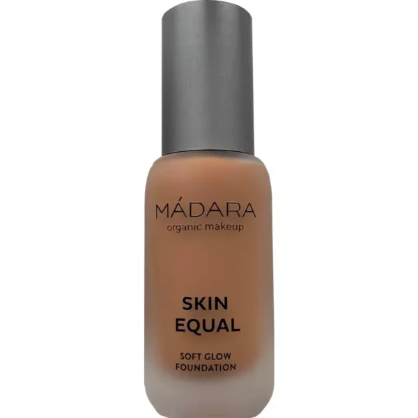 MADARA SKIN EQUAL Foundation SPF 15 - 30 ml - 90 Chestnut