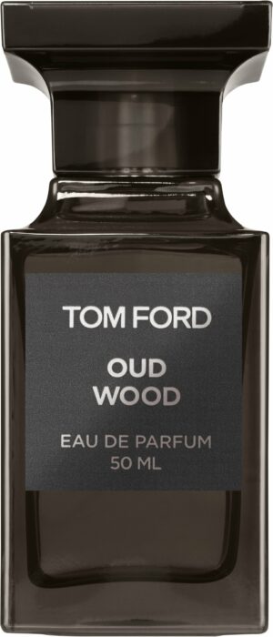 Tom Ford Oud Wood Eau de Parfum er en sofistikeret, røgfyldt og luksuriøs duft, der skiller sig ud med sin unikke kombination af orientalske og træagtige noter. Som en af de mest ikoniske oud-dufte fra Tom Ford, er denne parfume perfekt til mænd og kvinder, der søger en mystisk, sensuel og kraftfuld signaturduft.
